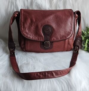 Vintage Gabay Vancouver Leather Crossbody Bag – Burgundy